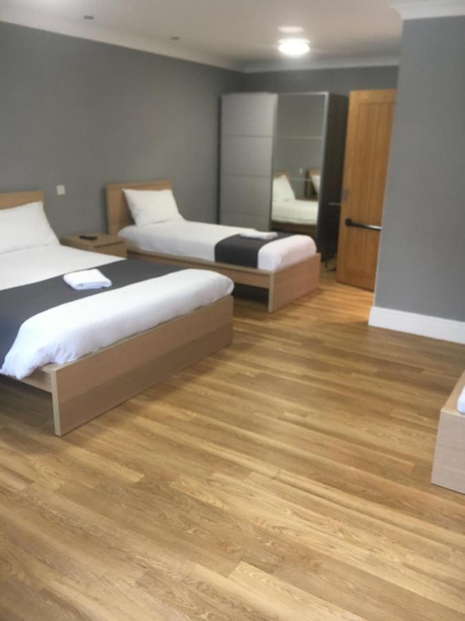 The Mawney Hotel Ромфорд Экстерьер фото