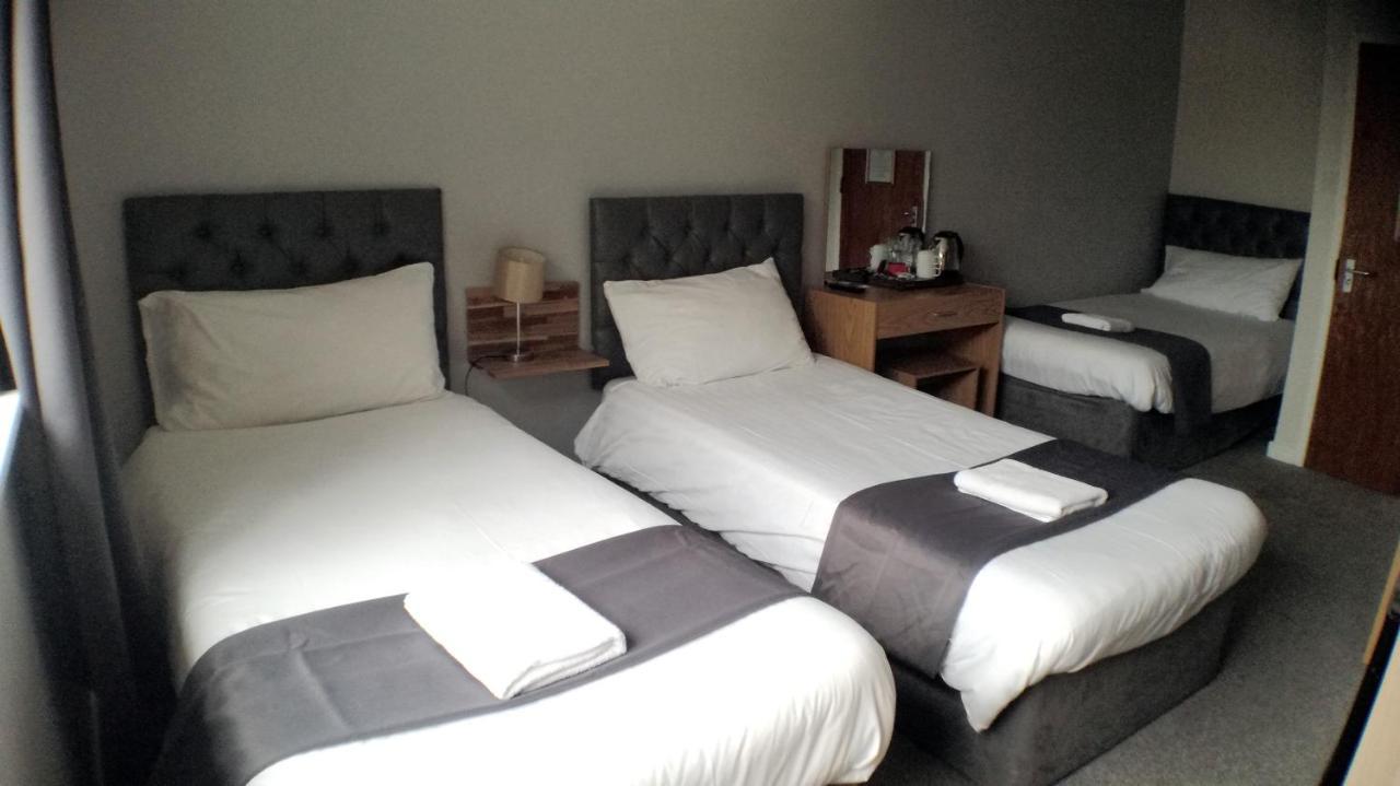 The Mawney Hotel Ромфорд Экстерьер фото